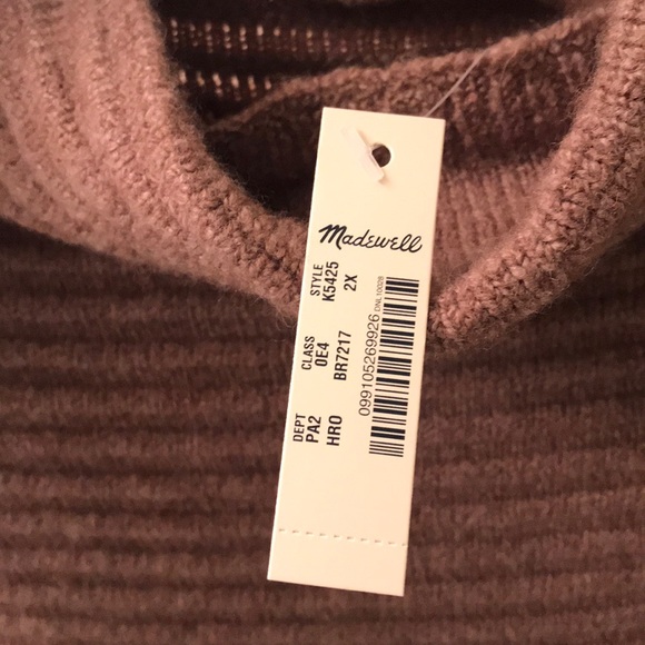 MADEWELL Belmont Mockneck Sweater in Coziest Yarn - Picture 4 of 8